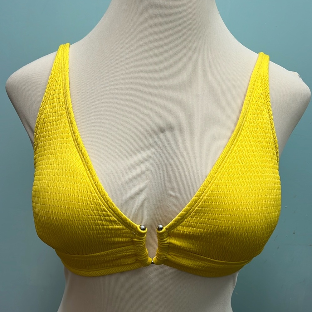 NWT White House Black Market Bikini Top